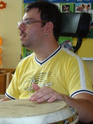 Christian bei einer Probe der Schulband