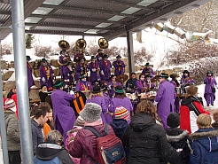 Die Guggenmusik Überdruck in der Klosterbergschule