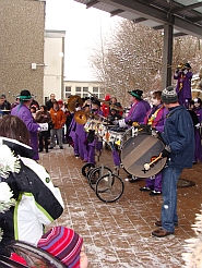 Die Guggenmusik Überdruck in der Klosterbergschule