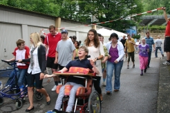 Der Start zum Lauf um die Leiterplattenschule